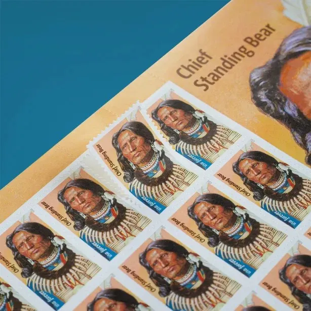 tai xuong 1 5 45f1e63f a6dd 4524 84b1 ce5c3f13920a - USPS Forever Stamps